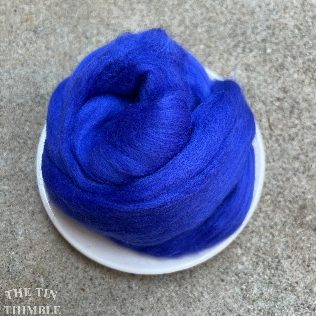 Peacock Blue Superfine Merino Wool Roving - 1 oz - 19 Micron Roving for Felting, Weaving, Arm Knitting, Spinning and More