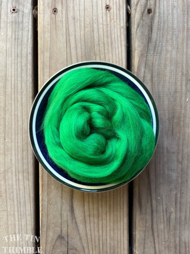 Clover Green Merino Wool Roving / 21.5 micron -1 oz- Nuno Felting / Wet Felting / Felting Supplies / Needle Felting / Fiber Supply
