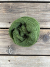 Load image into Gallery viewer, Fern Green CORRIEDALE Wool Roving - 1 oz - Nuno Felting / Wet Felting / Felting Supplies / Hand Felting / Needle Felting / Fiber Art

