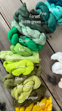 Load image into Gallery viewer, Pine Green Merino Wool Roving / 21.5 micron -1 oz- Nuno Felting / Wet Felting / Felting Supplies / Needle Felting / Fiber Supply
