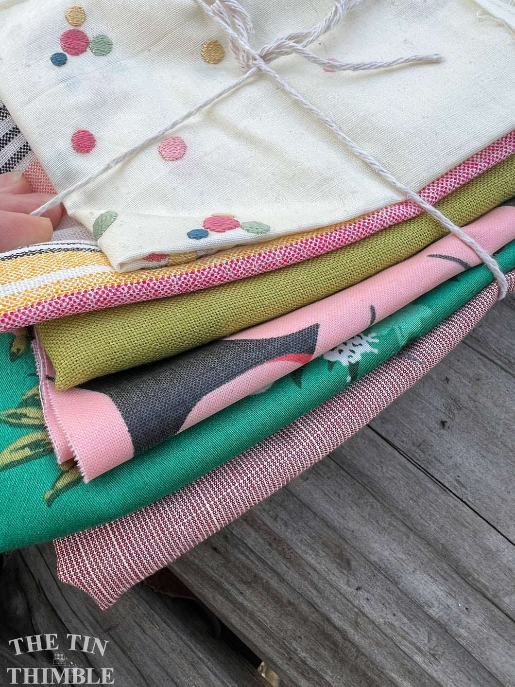 Fabric Scrap Bundle / Vintage and New Fabric Scraps / Pink and Green Fabric Destash Grab Bag / SB297