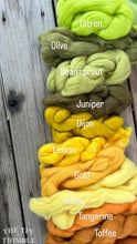 Load image into Gallery viewer, Gold Merino Wool Roving - 21.5 micron -1 oz - For Nuno Felting, Wet Felting, Weaving, Spinning and More
