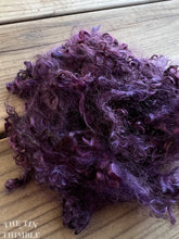 Load image into Gallery viewer, Mohair Locks for Felting, Spinning or Weaving - 1/4 Oz - Hand Dyed in the Color &#39;Deep Purple&#39;

