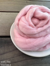Load image into Gallery viewer, Powder Pink Superfine Merino Wool Roving - 1 oz - Superfine Roving for Felting, Weaving, Spinning and More
