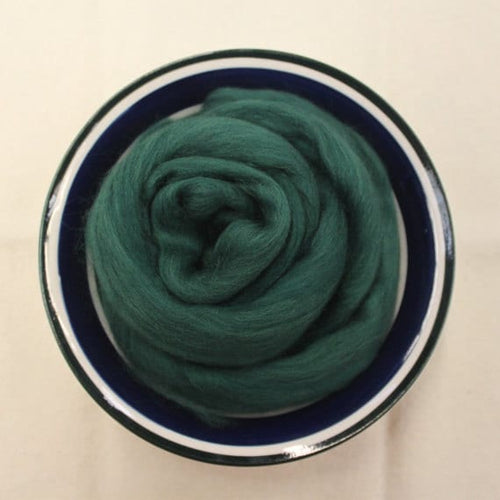 Pine Green Merino Wool Roving / 21.5 micron -1 oz- Nuno Felting / Wet Felting / Felting Supplies / Needle Felting / Fiber Supply