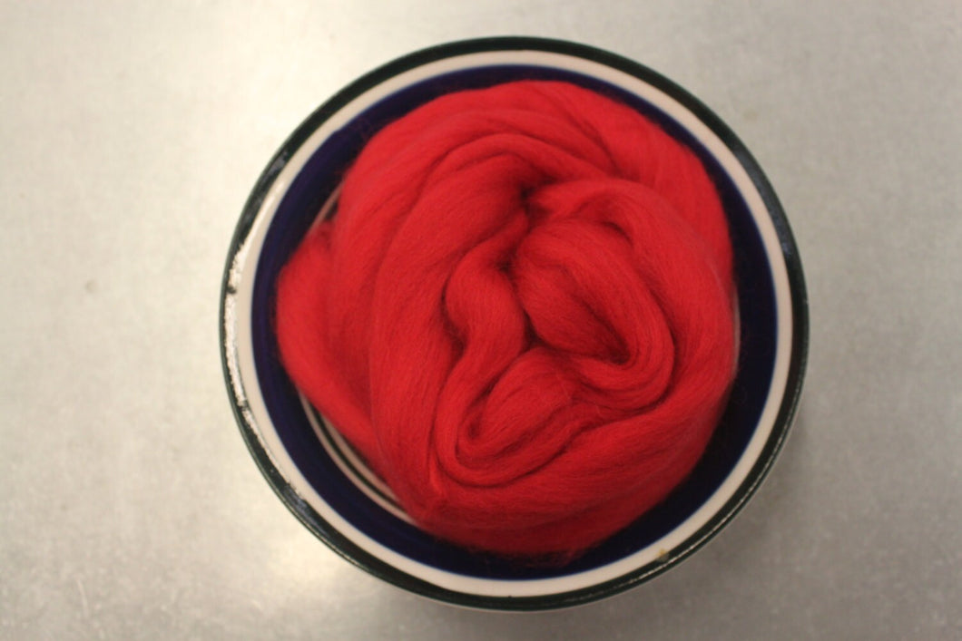 Red Merino Wool Roving / 21.5 micron -1 oz- Nuno Felting / Wet Felting / Felting Supplies / Needle Felting / Fiber Supply