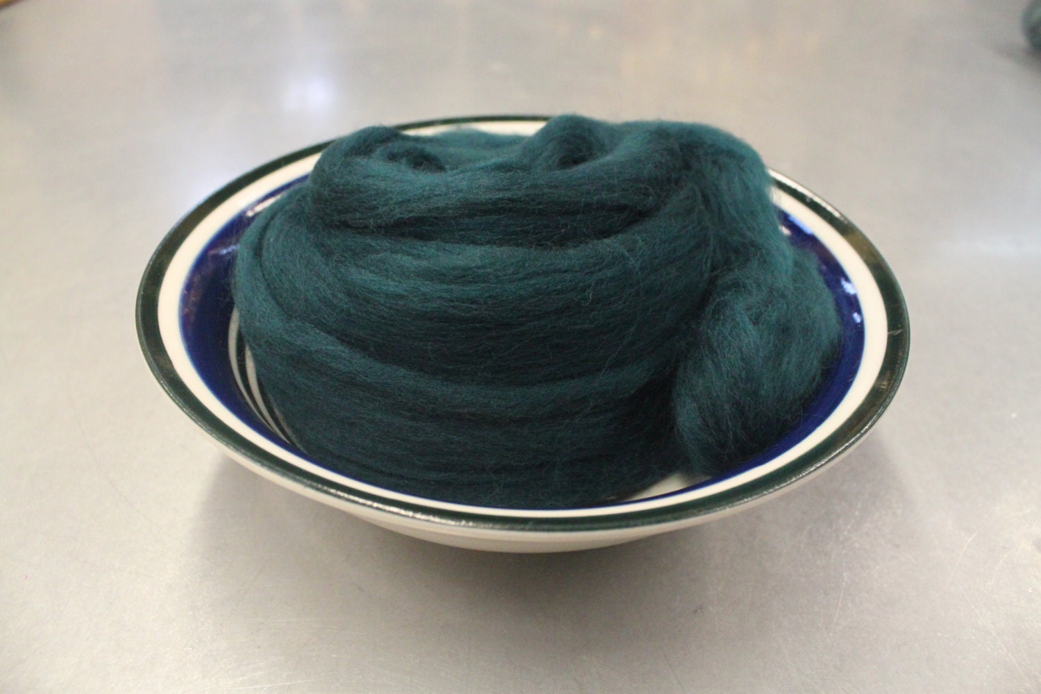 Turquoise Green Merino Wool Roving - 1 oz of Quality Fiber for