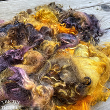 Load image into Gallery viewer, Adult Mohair Locks for Felting, Spinning or Weaving - 1/4 Oz - Hand Dyed in the Color &#39;Pansy&#39;
