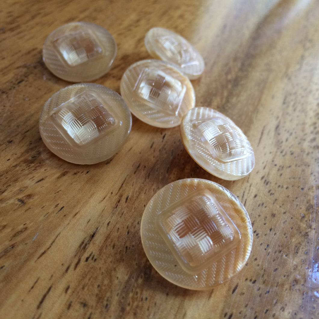 Tan Vintage Glass Buttons - Six/ 1930s Buttons / 1940s Buttons / Vintage Glass Buttons / Vintage Sewing Notions / Vintage Sewing Supplies