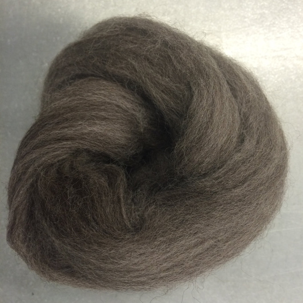 Medium Natural CORRIEDALE Wool Roving - 1 oz - Nuno Felting / Wet Felting / Felting Supplies / Hand Felting / Needle Felting