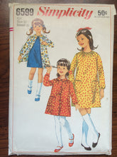 Load image into Gallery viewer, 1960s Simplicity Girl&#39;s Dress and Smock Pattern #6599 Size 10, Breast 28&quot;   Vintage Simplicity / 60s Simplicity / 60s

